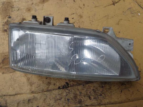 PHARE DROIT FORD ESCORT - Vue 1